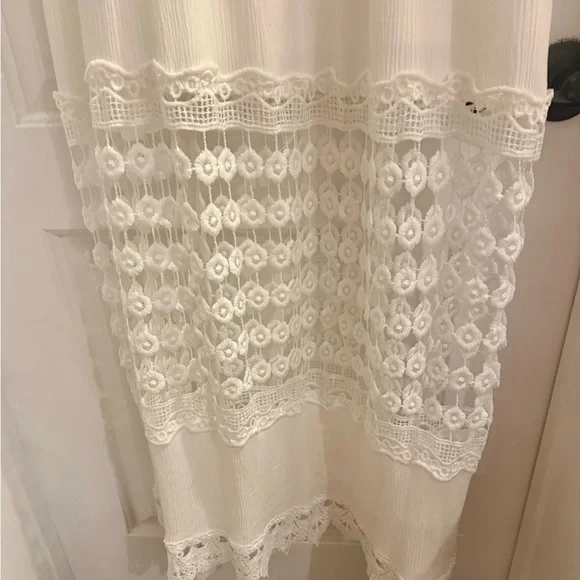 Justify White Maxi Dress with cutout lace size large - Picture 6 of 7